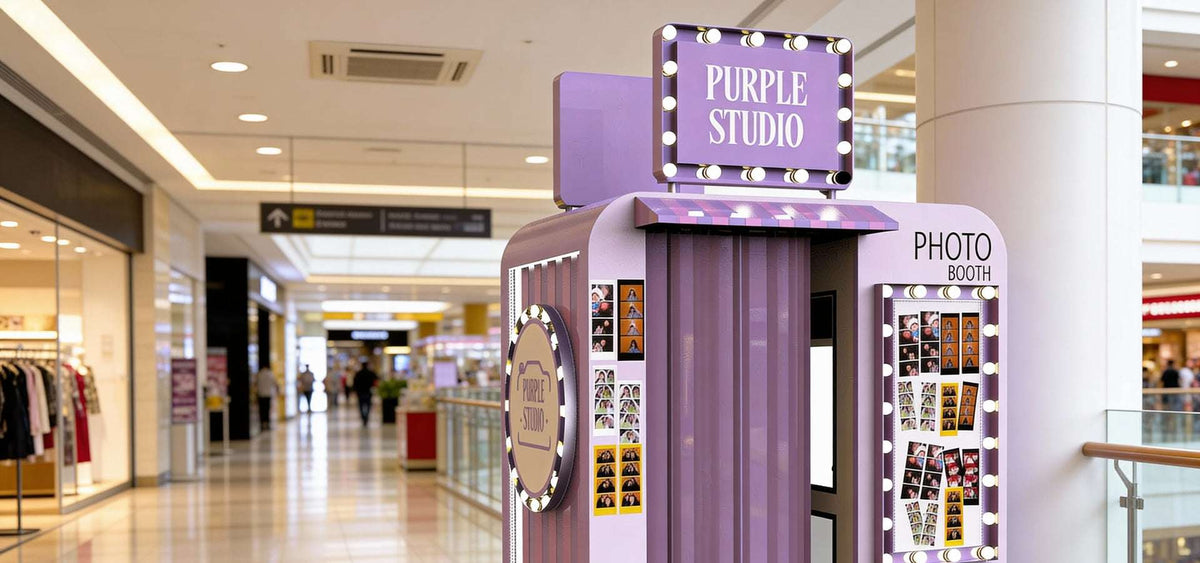 Cabine photobooth installée dans un centre commercial